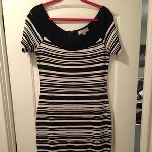 MOVING MUST GO! Michael kors striped dress